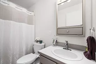 1199 N Terry St, Eugene, OR 97402 - Photo 21