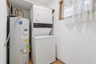 6835 SW Capitol Hill Rd, Portland, OR 97219 - Photo 19