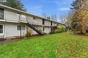 6835 SW Capitol Hill Rd, Portland, OR 97219 - Photo 3