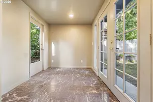 5399 W Sunset Dr, Lake Oswego, OR 97035 - Photo 25