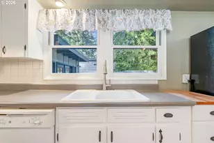 5399 W Sunset Dr, Lake Oswego, OR 97035 - Photo 13