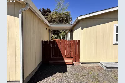 82460 Fish Hatchery Ln, Enterprise, OR 97828 - Photo 5