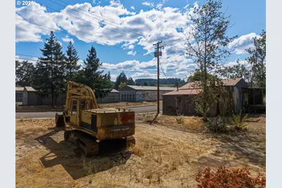 24909 W Broadway Ave, Veneta, OR 97487 - Photo 5