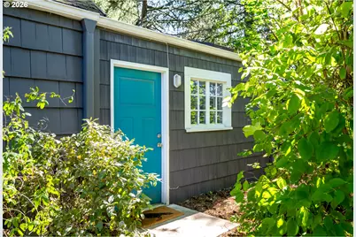 6343 N Michigan Ave, Portland, OR 97217 - Photo 35