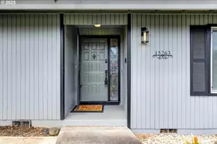 15263 SE Duckey Ln, Milwaukie, OR 97267 - Photo 3