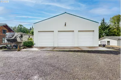 39582 Little Fall Creek Rd, Fall Creek, OR 97438 - Photo 43