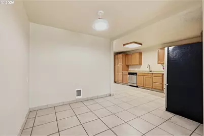 485 21st St, Springfield, OR 97477 - Photo 5