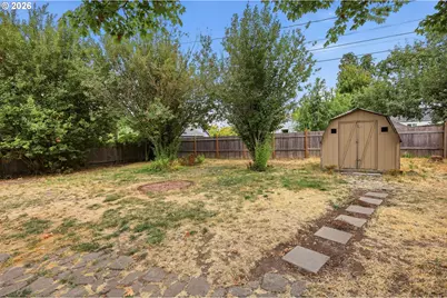 485 21st St, Springfield, OR 97477 - Photo 31