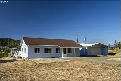 582 Valley View Rd, Sutherlin, OR 97479 - Photo 3