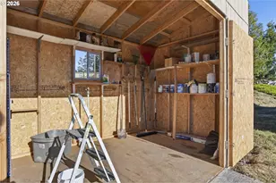 582 Valley View Rd, Sutherlin, OR 97479 - Photo 35