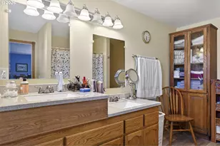 582 Valley View Rd, Sutherlin, OR 97479 - Photo 21