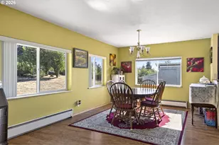 582 Valley View Rd, Sutherlin, OR 97479 - Photo 5