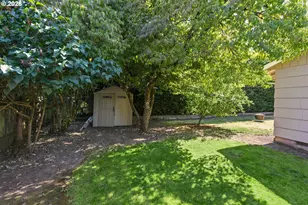 1127 Ponderosa Ct, Springfield, OR 97477 - Photo 33