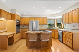 14230 Dolph Ct, Lake Oswego, OR 97034 - Photo 17