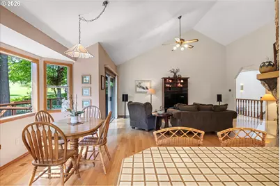 14230 Dolph Ct, Lake Oswego, OR 97034 - Photo 19