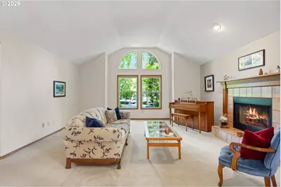 14230 Dolph Ct, Lake Oswego, OR 97034 - Photo 7