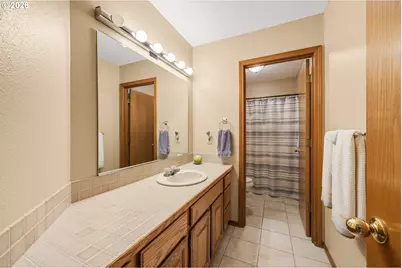 14230 Dolph Ct, Lake Oswego, OR 97034 - Photo 27