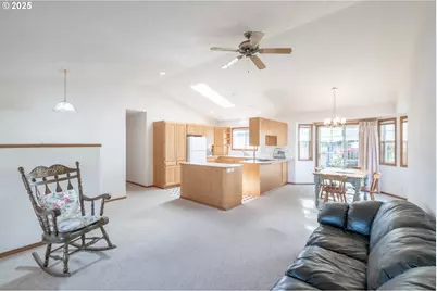 980 Cleveland St, Aumsville, OR 97325 - Photo 7