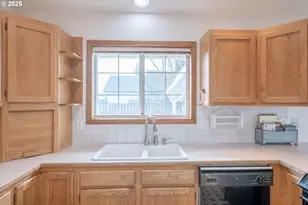 980 Cleveland St, Aumsville, OR 97325 - Photo 11