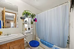 32402 Shoop Ln, Hermiston, OR 97838 - Photo 25