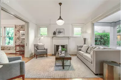 902 NE Thompson St, Portland, OR 97212 - Photo 7