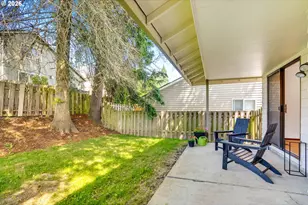 19909 SW Southview St, Beaverton, OR 97078 - Photo 25