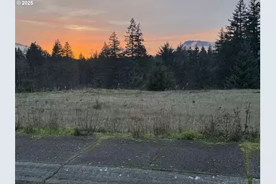 935 SW Spelling Pl #17, Cascade Locks, OR 97014 - Photo 3