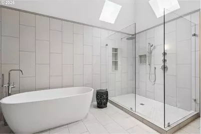 1919 NW Runnymeade Ct, Portland, OR 97229 - Photo 29