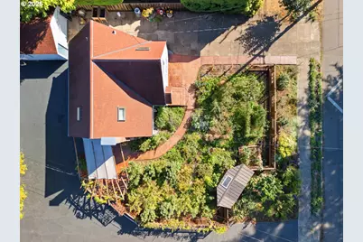 2138 SE 76th Ave, Portland, OR 97215 - Photo 7