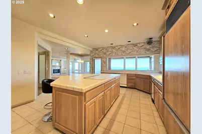 96448 Shorewood Ter, Brookings, OR 97415 - Photo 21