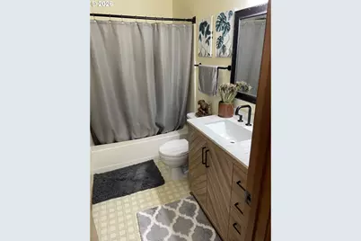 1340 9th St #1, Florence, OR 97439 - Photo 17