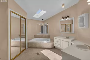 12450 SW Fischer Rd, Portland, OR 97224 - Photo 21