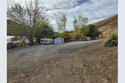 34559 Snake River Rd, Huntington, OR 97907 - Photo 17