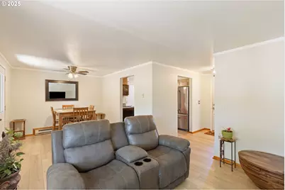 490 Char St, Roseburg, OR 97471 - Photo 19