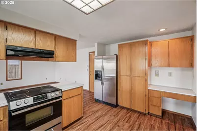 2067 SW Oleander St, McMinnville, OR 97128 - Photo 17