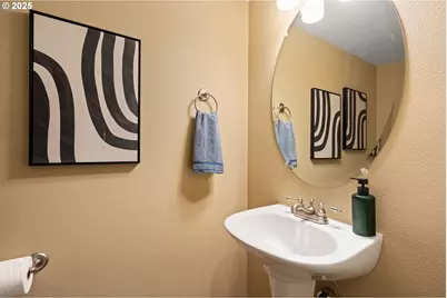 11480 SE Aquila St, Happy Valley, OR 97086 - Photo 13