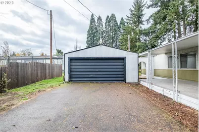 32300 Old Oak Dr, Tangent, OR 97389 - Photo 3