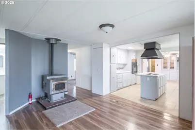 32300 Old Oak Dr, Tangent, OR 97389 - Photo 27