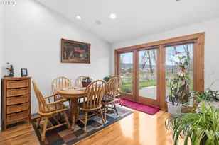 1137 Ash Grove Loop, Creswell, OR 97426 - Photo 9