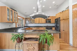 1137 Ash Grove Loop, Creswell, OR 97426 - Photo 11