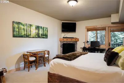 31250 E Collins Lake Rd #6, Government Camp, OR 97028 - Photo 15