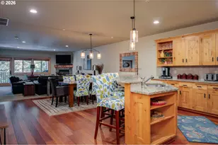 31250 E Collins Lake Rd, Government Camp, OR 97028 - Photo 9