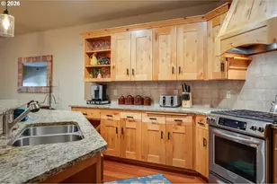 31250 E Collins Lake Rd, Government Camp, OR 97028 - Photo 13