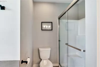 1722 NE 80th Ave, Portland, OR 97213 - Photo 23