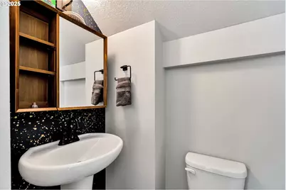 1722 NE 80th Ave, Portland, OR 97213 - Photo 13