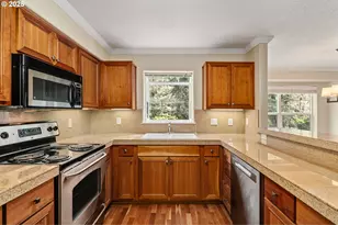 30406 SW Ruth St, Wilsonville, OR 97070 - Photo 13