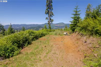 8563 McKenzie Hwy, Springfield, OR 97478 - Photo 9
