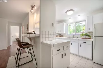 820 E 35th Ave, Eugene, OR 97405 - Photo 9