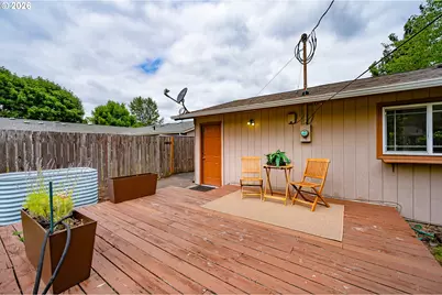 820 E 35th Ave, Eugene, OR 97405 - Photo 33