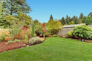 8026 N Woolsey Ave, Portland, OR 97203 - Photo 35